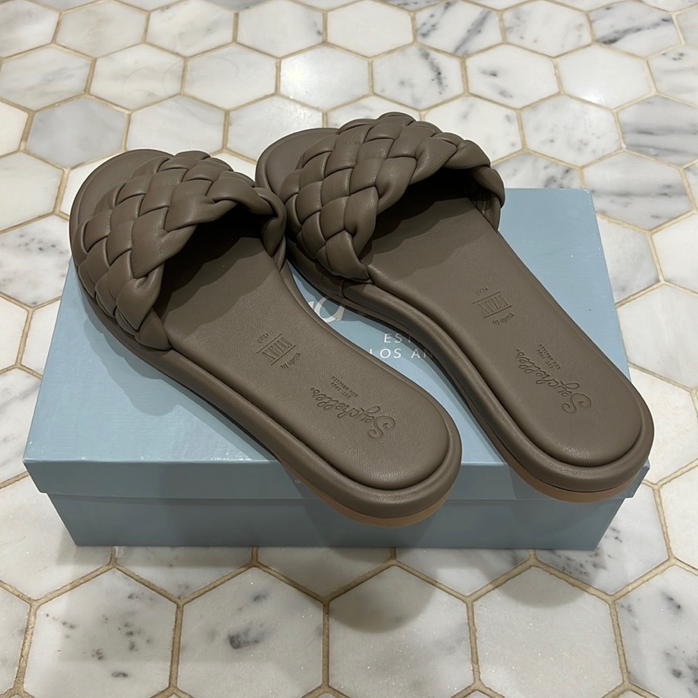 Seychelles, Bellissima Sandals in Putty, size 9